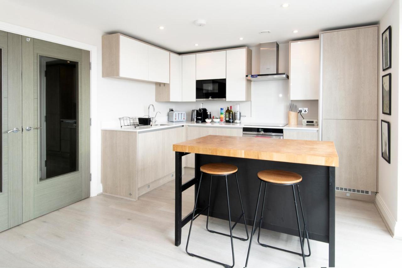 Spacious Apartment With Parking Space, Close To Heathrow, Elizabeth Line And Windsor 梅登黑德 外观 照片